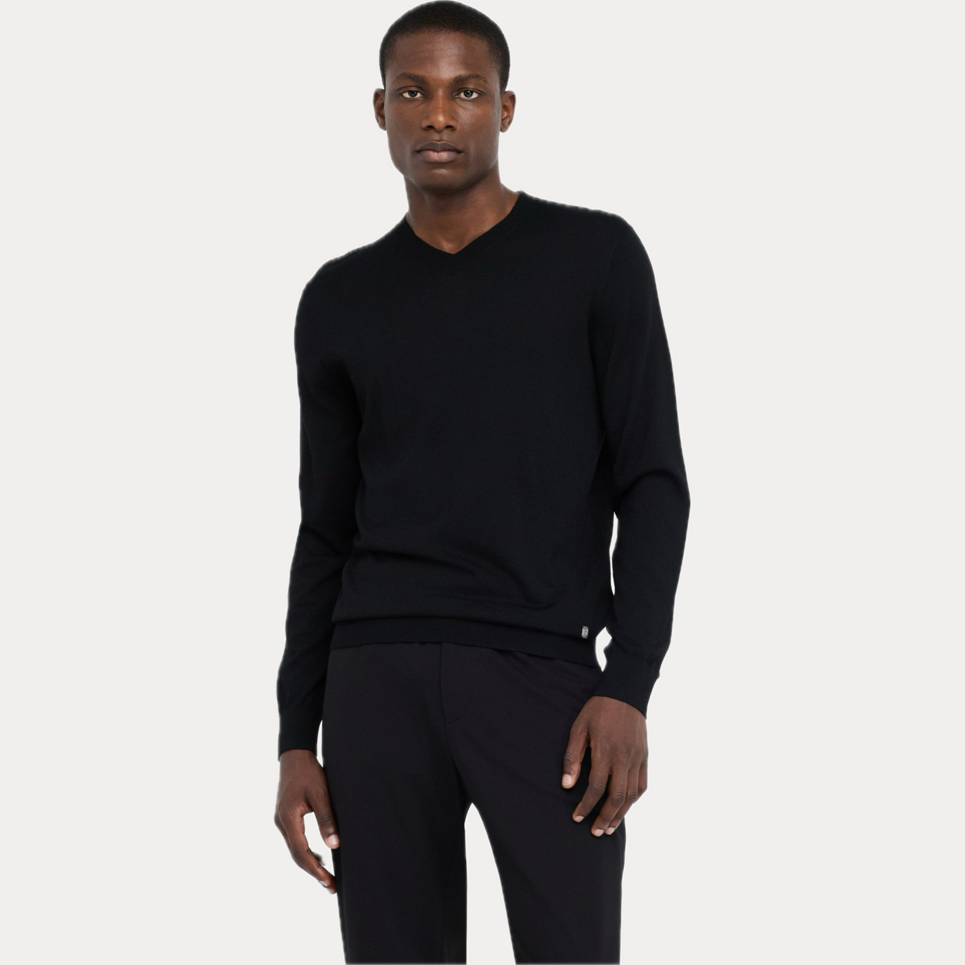 LIUJO - MAGLIA UOMO NERA CON SCOLLO A V