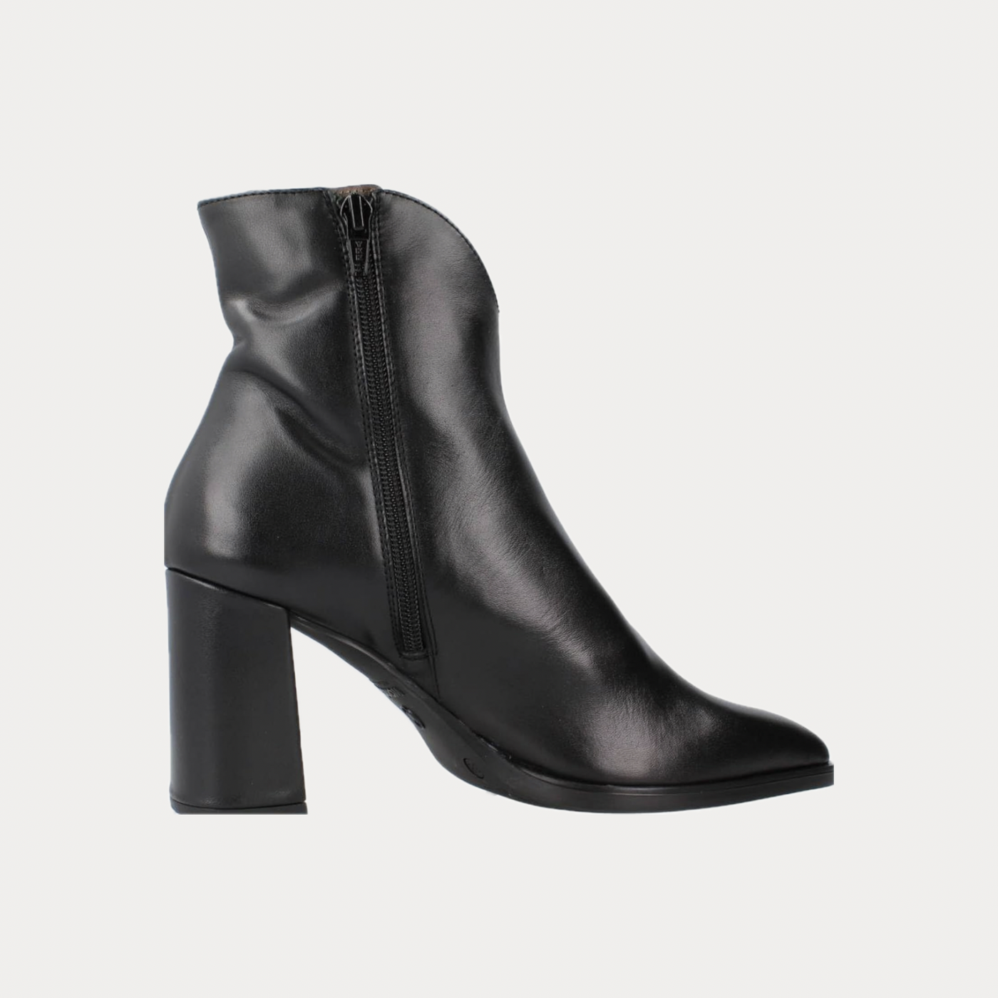 WONDERS - STIVALE DONNA NERO A PUNTA CON SCOLLO A V