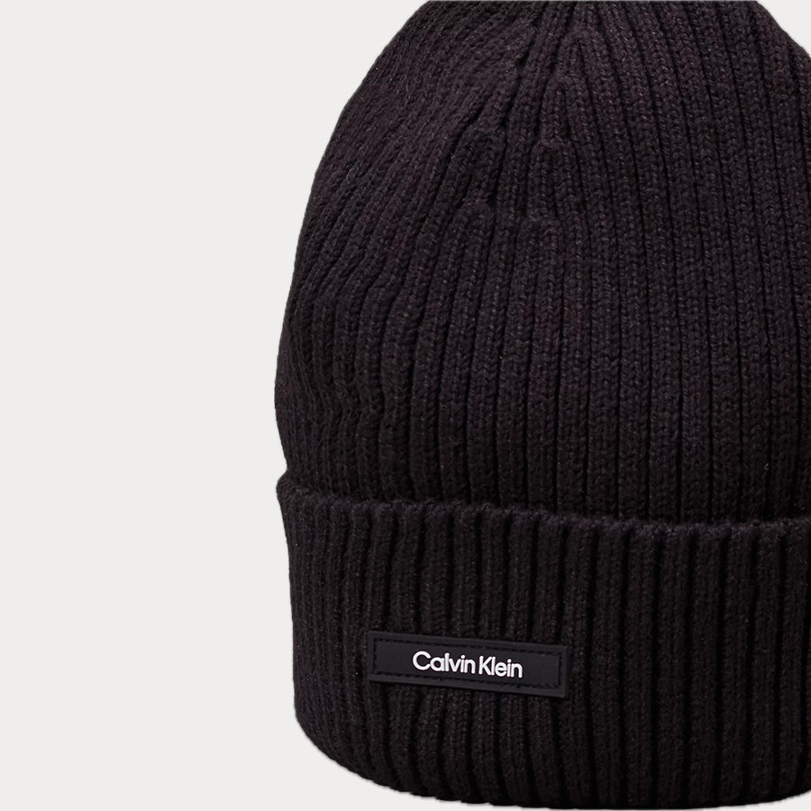 CALVIN KLEIN - CAPPELLO IN MAGLIA