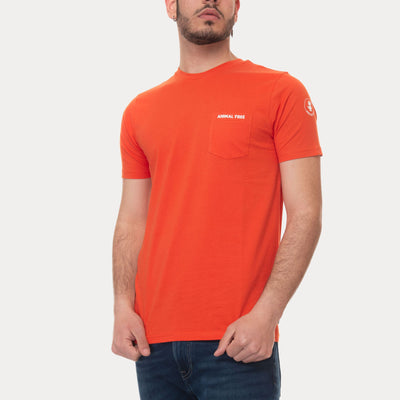 T-shirt da uomo rossa firmata Save The Duck su modello vista frontale